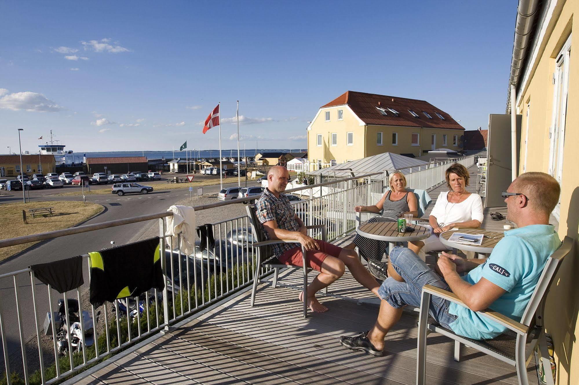 Hvalpsund Faergekro Extérieur photo